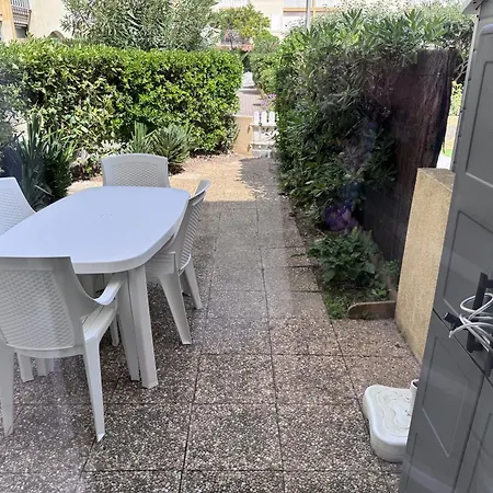 Holidayland Piscine Les Maisons De La 213 Climatise Rez De Jardin *