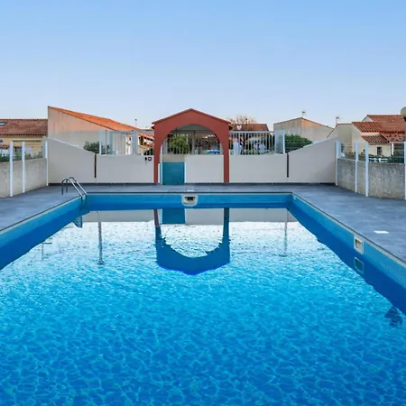 Holidayland Piscine Les Maisons De La 213 Climatise Rez De Jardin Apartment *